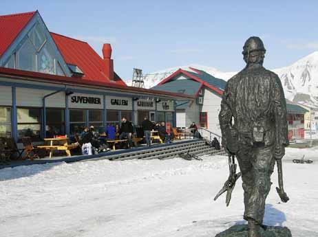 Politisk organisering - 2008 5 Rammer for virksomheten Longyearbyen lokalstyres virksomhet reguleres av Svalbardlovens kapittel 5.