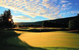 15 GOLF I DRAMMEN Dt fis flr golfbar i ærh av Dramm og kaskj særlig Holtsmark golfba rgs som av Norgs allr bs golfbar.