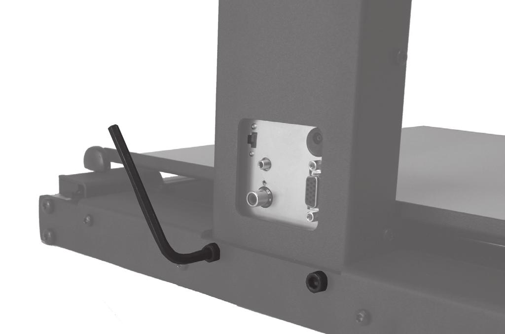 ekstraplate (C) brukes under TFT-platen for å utjevne avstanden.