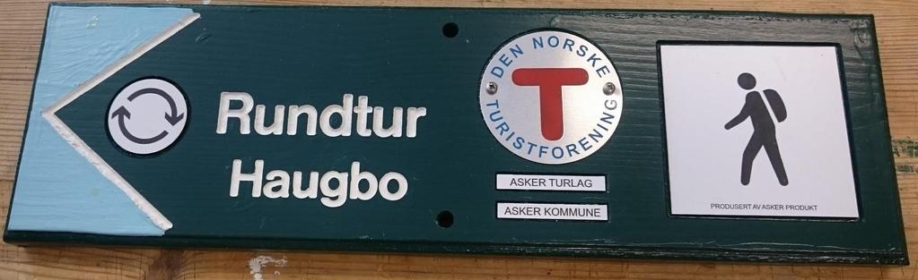 Skilt : -I skogsområder benyttes treskilt