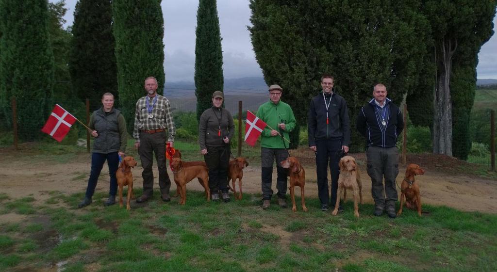 Europa Cup i Italien 2016 Av Per Stouby, med på det danske laget og eier og fører av hannhunden Michen s Kenzo European Cup Magyar Vizsla 2016 foregik i perioden 7-9.