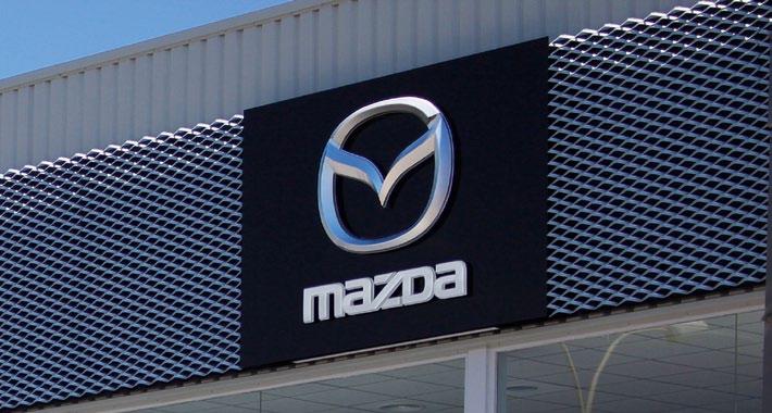 V Å R E F O R P L I K T E L S E R O V E R F O R D E G O G D I N M A Z D A MY MAZDA-APP My Mazda er en app utviklet kun for Mazda-eiere og gir deg tilgang til viktig informasjon om bilen, viser