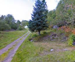 Det er få/ingen bygg med offentlige/felles funksjoner på stedene. Sørvestre del av Grønehaugen naturreservat ligger innenfor delområdet.