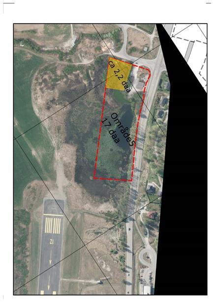 Med nærhet til rullebanen kan området evt benyttes til fremtidig flyoppstillingsplass, fortrinnsvis mindre fly. Dette krever omregulering. Område 5 Dagens bruk: Friluftsliv og rekreasjon.
