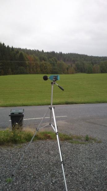 En motordur med noe dypere tone gir størst utslag på måleapparat, motorrusing med lyser toner mest markert støyende.