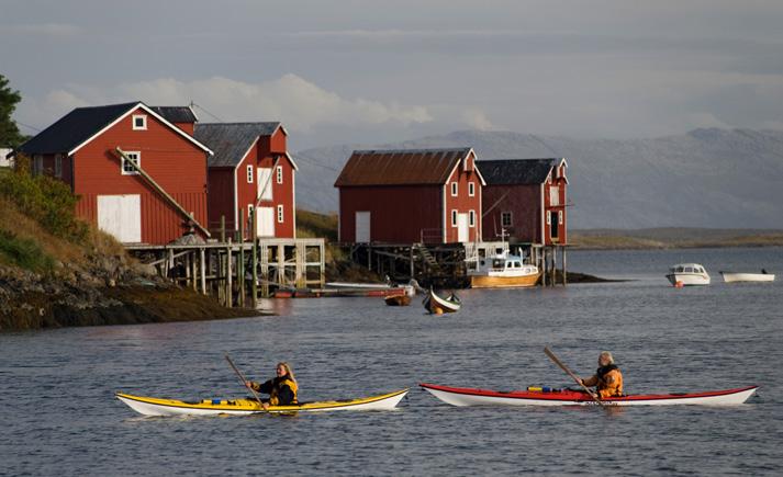 Kommersielle utenlandske overnattinger ved hoteller, campingplasser/hyttegrender og vandrerhjem i Nord-Norge.