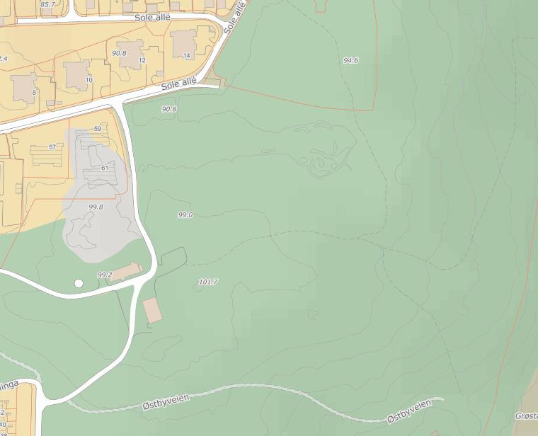 N Figur 1: Lkalisering av planmrådet Sle Skg (Ref.: http://kart.finn.n, OpenStreetMap Cntributrs). Den nrd-østre delen av tmten planlegges å bli utbygd med 3 bligblkker på 4+1 g 3+1 etasjer.