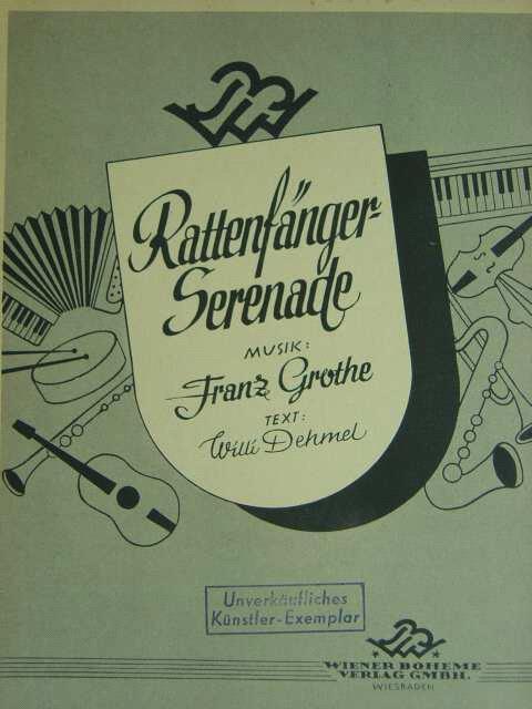 3 Ja, med musikk kan man oppnå mye, den lar oss danse og synge og drømme om lykke Det var trikset til en rottefanger som dro gjennom landet som en gatesanger Og alle fulgte hans signal!