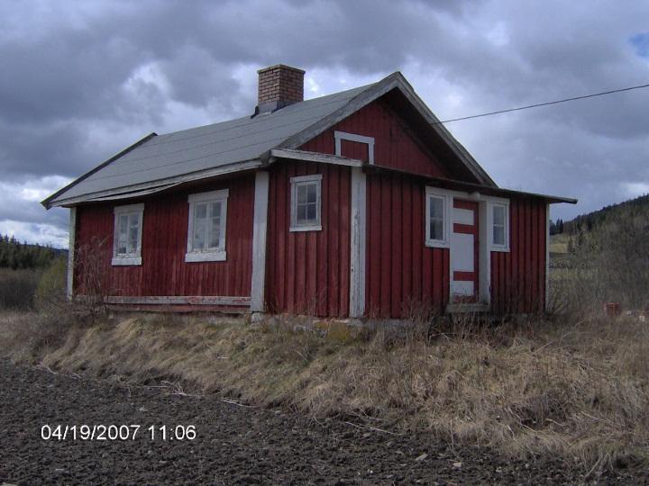 Det foreligger ingen søknader i kommunens arkiv for denne bygningen.