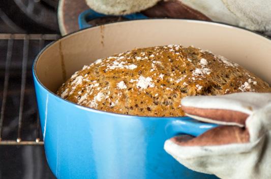 SMART og hjemmebakt Uansett hvor god eller dårlig tid du har til frokosten så smaker den best med hjemmebakt brød. Lurt å ha liggende i fryseren.