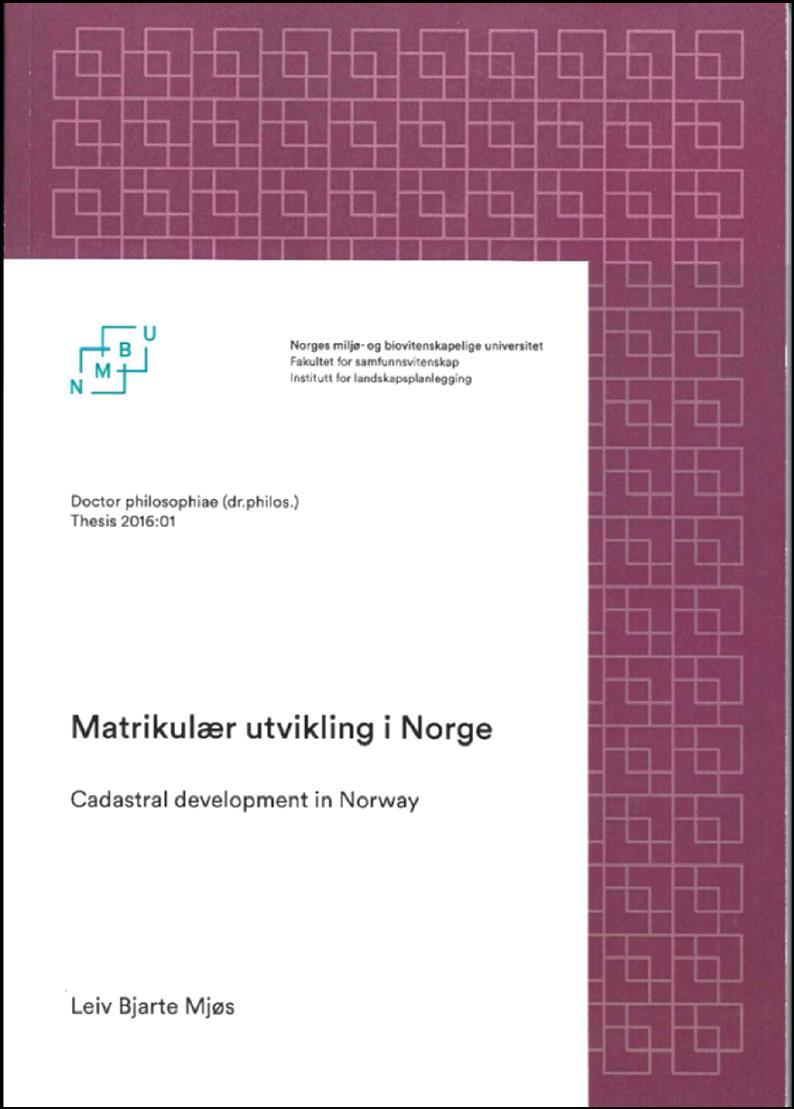 Avhandlinga er i 3 deler 1 Innledning som beskriv bakgrunn og metoder 2 Ei komparativ analyse av den