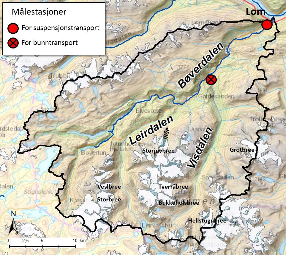 3.4 Bøvra Bøvra drenerer de nordvestlige delene av Jotunheimen med utløp i Vågåvatn ved Lom. Bøvra har et nedbørfelt på 835 km 2, se tabell 3.3 og fig 3.35. Tabell. 3.3. Bøvra, areal og midlere årstilsig.