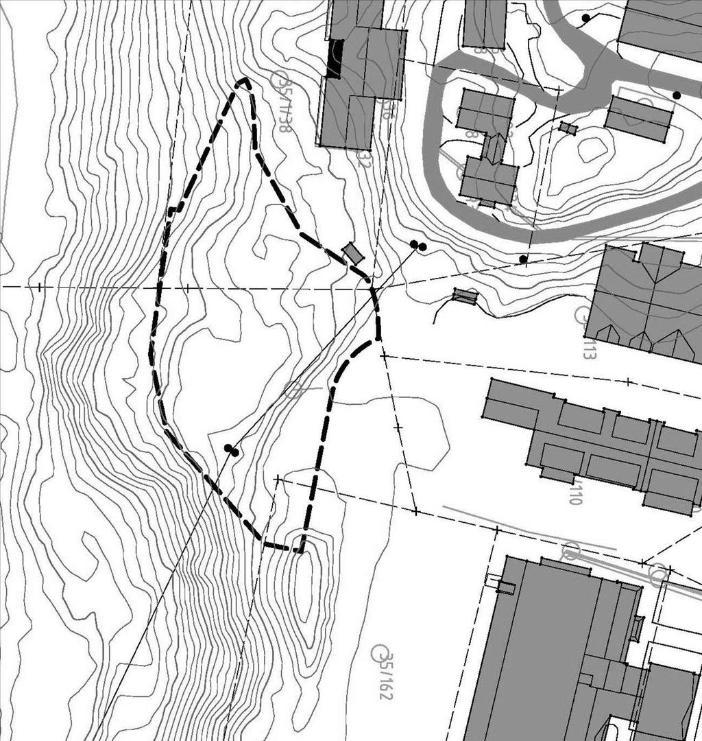 PLANOMTALE 4 1 INNLEIING 1.1 Formålet med planen Formålet med planen er å legge til rette for utbygging av omsorgsbustad med 2 + 2 einingar. 1.2 Stad, størrelse og eigeforhold Arealet ligger sør for parkeringsarealet ved Fristadsenteret og utgjør 3 da av den kommunale eigedomen gnr.