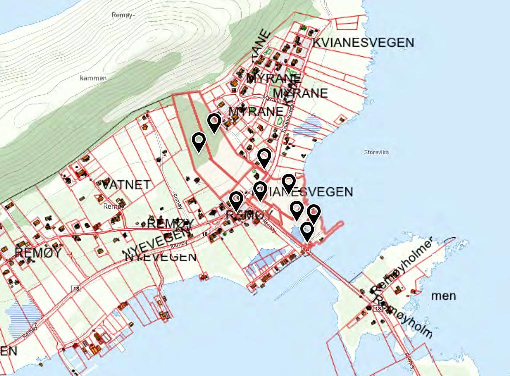 Området sør for vegen ligg inntil Remøybrua og strekkjer seg vidare nordover mot bustadfeltet. Aktuelle eigedomar.