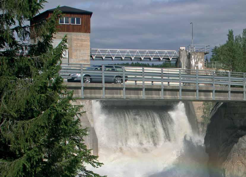 Bildet er tatt av Jan Helmen og viser Gravfoss under flommen sommeren 2007 Produksjon Produksjon Mill NOK 2011 2010 Driftsinntekter 863,3 1 063,3 Driftsresultat 546,3 575,5 Resultat før finans og