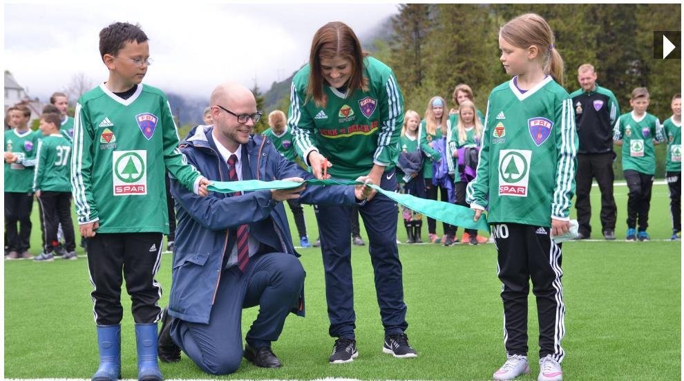 FRI SENIOR 2 2. divisjon 7er avdeling 1 Lagledere og trenere Styret er meget fornøyd med den innsatsen som de frivillige trenerne og laglederne gjør for klubben.