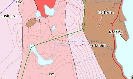 Inntaket i Tokheimselva på kote 540 m har et naturlig nedbørsfelt på 8,38 km 2, hvorav delfeltet ned til utløpet av Blåvatn utgjør 4,80 km 2.