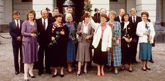226 Kapittel 10 A norsk politikk Norsk / Ditt språk I 1986 var 44 % av re gje rings med lem me ne kvin ner. I til legg var Gro Har lem Brundt land stats mi nis ter.