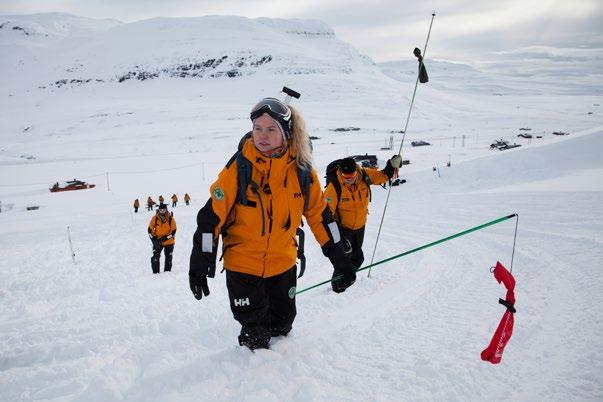 SKREDTATT Kameratredning i skred forutsetter at det er noen gjenværende personer på snøoverflaten som kan starte redningsarbeidet.