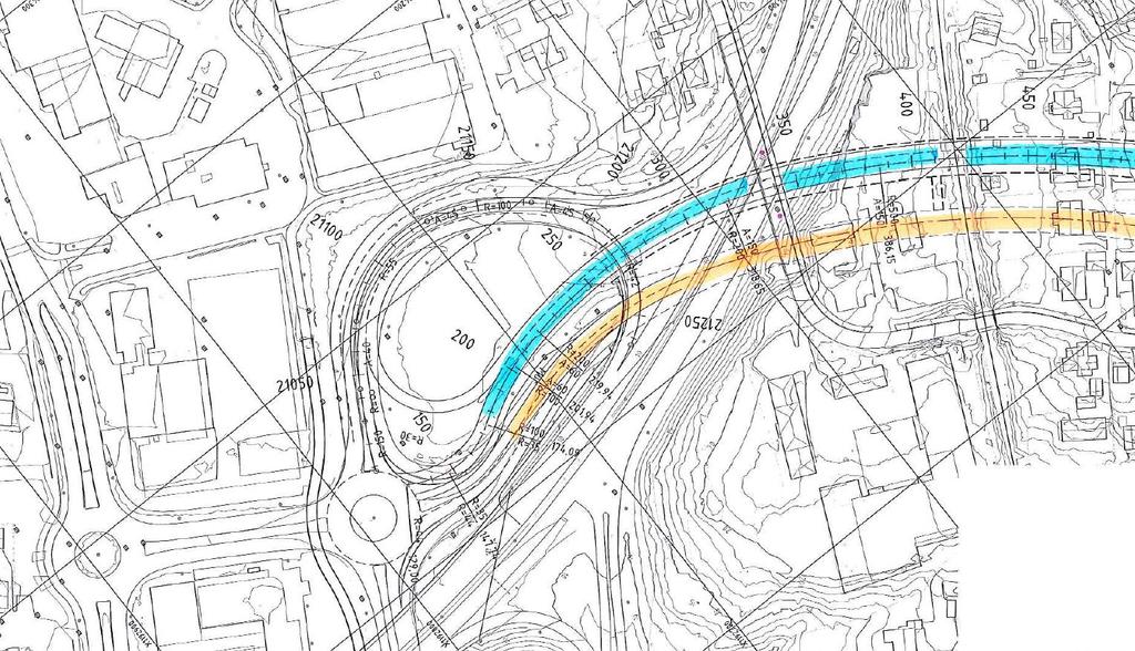 Figur 4: Foreslått kryssløsning på Bangeløkka. Oransje linje viser eksisterende løp, blå linje viser nytt løp.