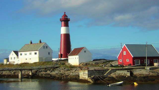 GENERELL DEL Tranøy fyrstasjon på Hamarøy, Nordland. Foto: Kystverket. Kystverkets fyrstasjoner Innledning Fyrstasjonene forteller om en spesiell og svært viktig del av norsk historie.