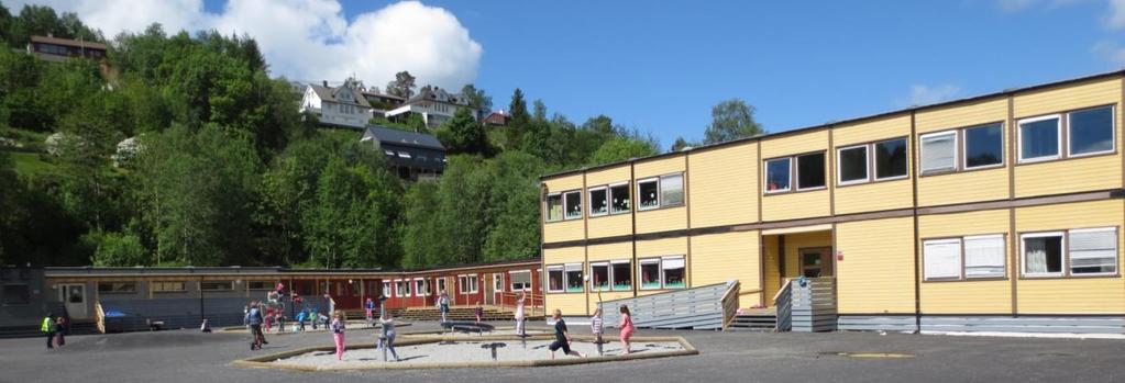 ÅRSPLAN FOR ULSMÅG SKOLEFRITIDSORDNING 2013-2014 Forord Ny skole på Ulsmåg er under bygging for 600 elever. Skolen skal etter planen stå ferdig våren 2015.