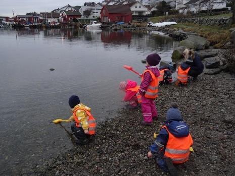 Ved bruk av konkreter har vi lært reglen «5 små snømenn».