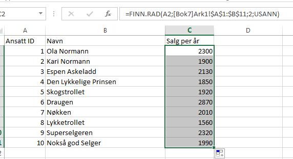 Dette blir resultatet. Salgstallene er kopiert inn til riktig selger i regnearket. Dette videokurset viser deg flere av mulighetene du har med finn.