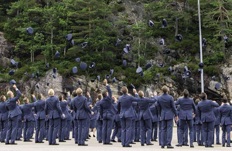 UTDANNINGSREFORMEN GRADUERING: Gradueringsdagen for Luftforsvarets befalsskole på Kjevik (LBSK). Dette var gradueringen for kull nr:15, for skoleåret 2015/2016.