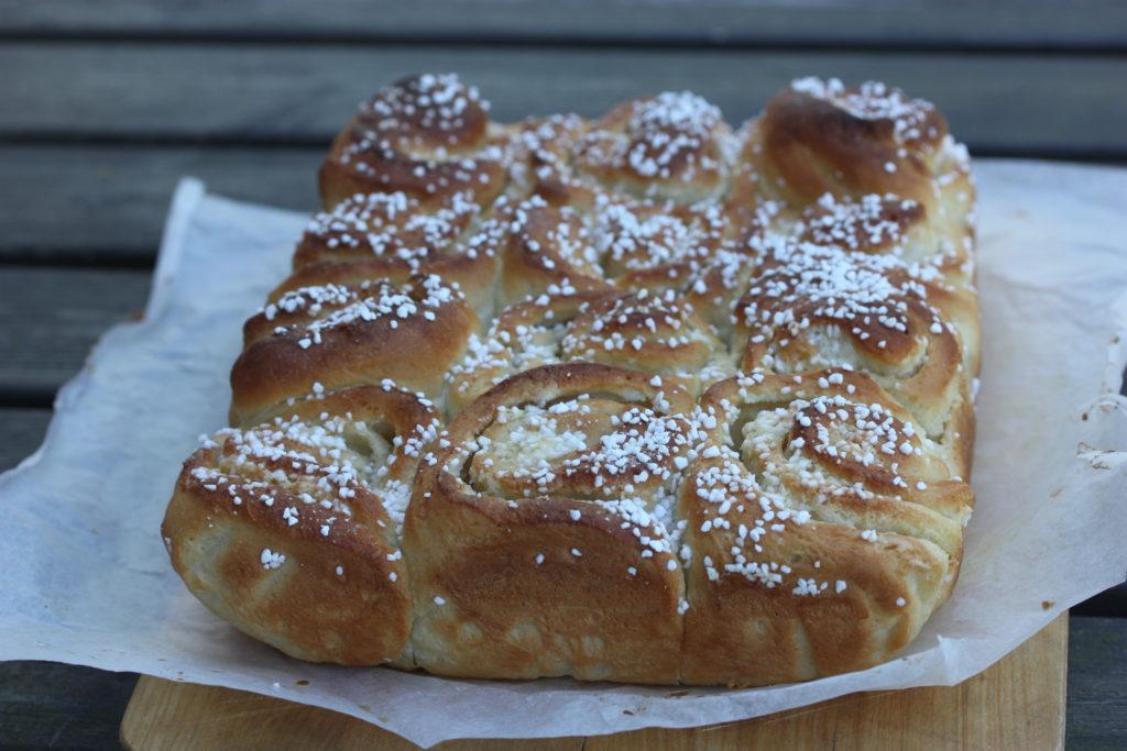 ferske vaniljesnurrer. Spis, drikk, lev. De perfekte sommerdagene må vi ta nesten vare på.