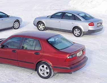 barn og gjør det enkelt å plassere barnesete. Alfaens sete med kraftige ne. Også Saab 9-5s baksete gir meget god sittekomfort for to voksne.