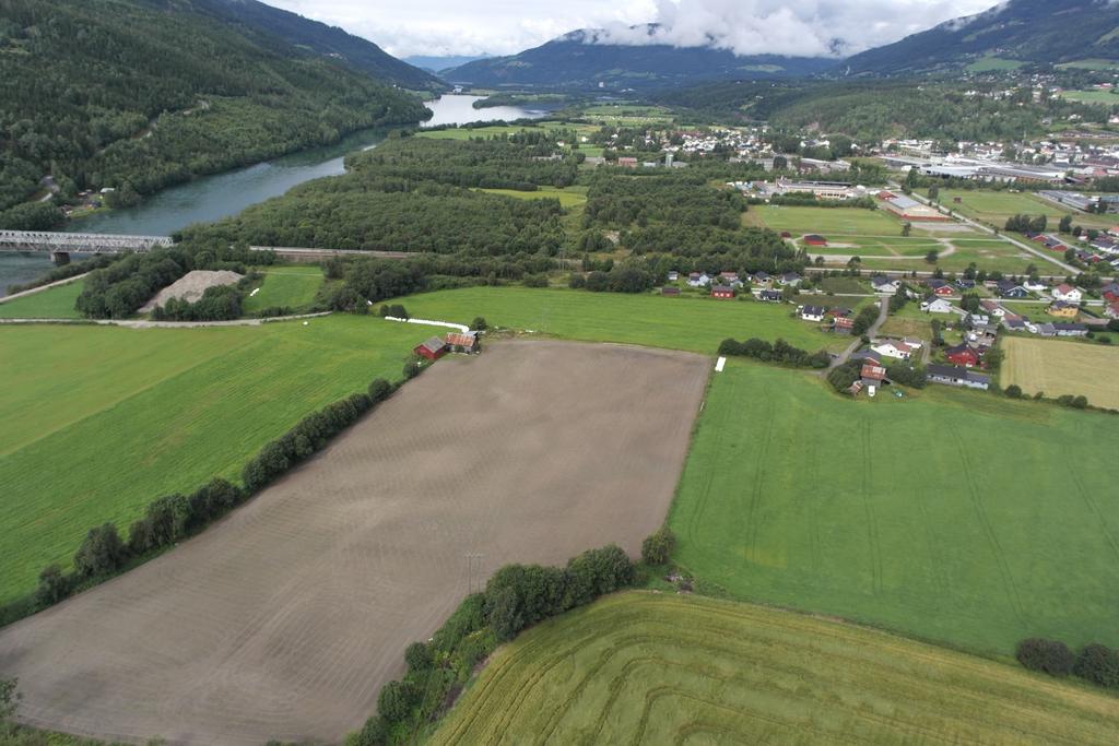 Figur 8 Dovrebanen må krysses og det skal anlegges