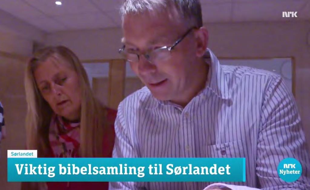 Spennende og viktig Bibelgave Onsdag 24.05 fikk vi en stor gave i kirka her: 1500 bibler fra 1500-tallet og frem til i dag. Det er mest nordiske bibler, men også fra andre land.