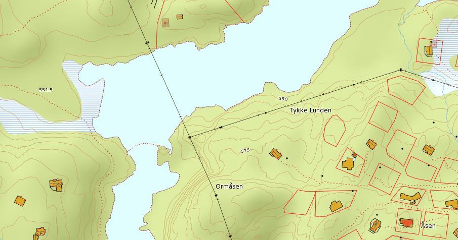 I Sirdal kommunes plan for turstier og turveier, prosjekt 33, beskrives nåværende situasjon på broa over Sira ved utløpet til Tjørhomfossen vinterstid som ikke tilfredsstillende.