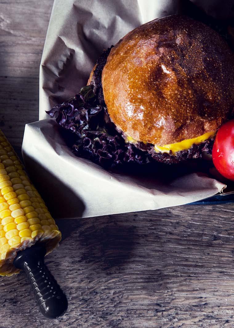 SPISE UTE Grillvott Bomull/silikon. En dobbelfõret grillhanske for å undvike å brenne fingrer på grillen. Godt grep og god varmebeskyttelse. En morsom gave til grillmesteren. Art.