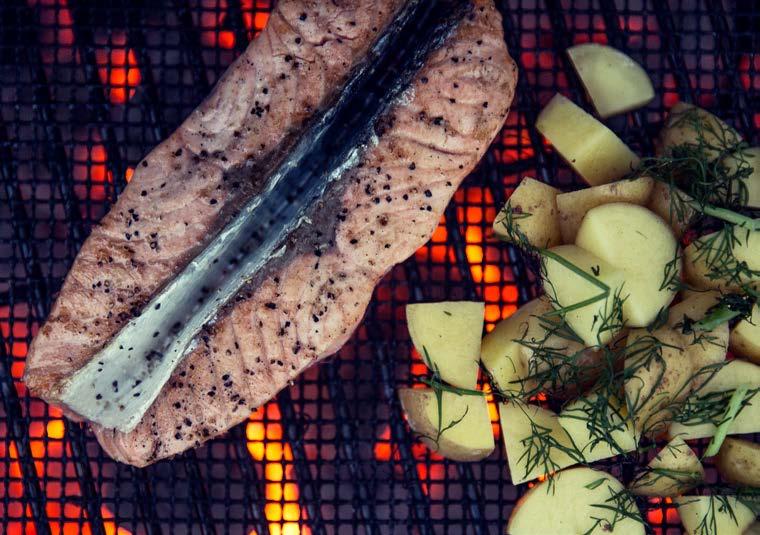 Sett smak på kyllingen i ovnen eller sprøyt inn marinade i dine hjemmelagede hamburgere under grillingen. Med marinadesprøyten injiserer du marinaden på innsiden av det du lager.