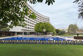 2 VI SKAL BO PÅ FØLGENDE HOTELL DOM PEDRO VILAMOURA **** Rua Atlantico 8125-478 Vilamoura Dom Pedro