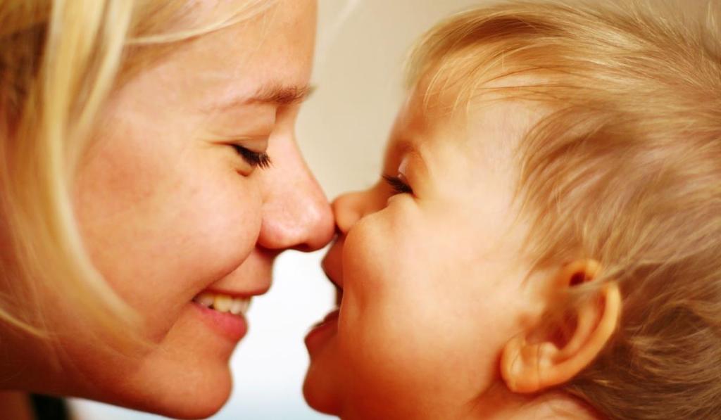 Foreldre barn samspill og hjerneutvikling Foreldre barn samspill og co-regulering i spedbarnsalderen kan være