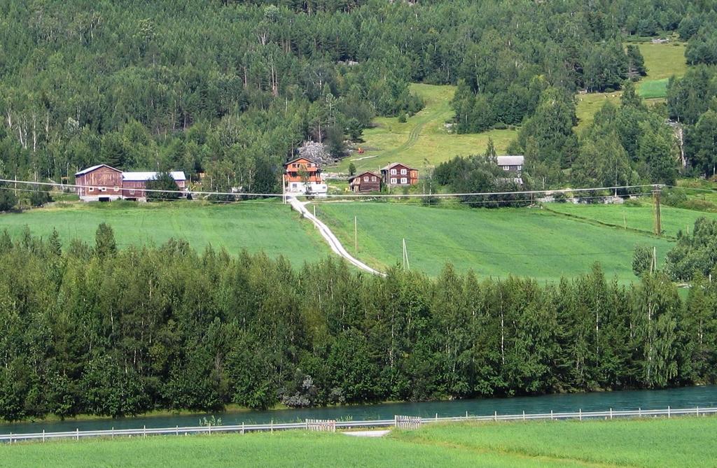 GAMLE HUS DA OG NÅ, 2.