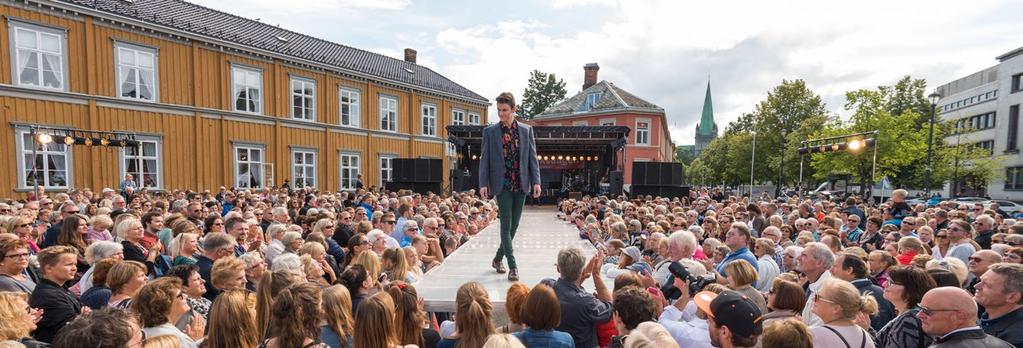 Det er ulike grunner til at folk sverger til stadig mer gjenbruk: Noen er idealister og gjenbruker for miljøets skyld, og noen ser at de får mer igjen for pengene.