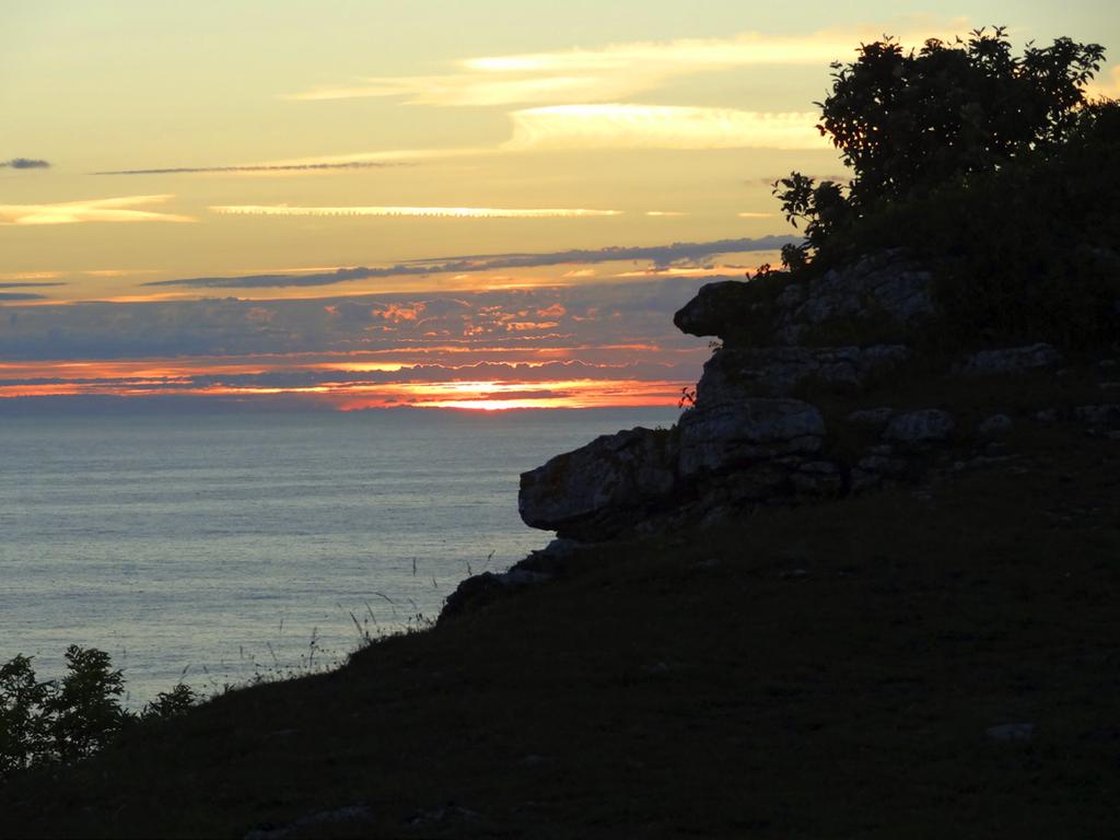 Solnedgang på Stora Karlsö.