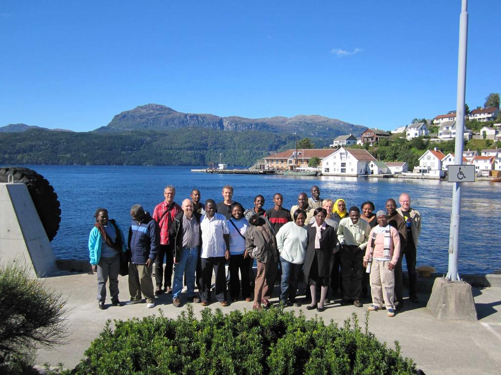 Folkemusikk i Tanzania Eg er så heldig at eg gjennom mitt arbeid på Universitetet i Stavanger, Institutt for musikk og dans har vore involvert i eit prosjekt med eit kunstcollege i Tanzania.