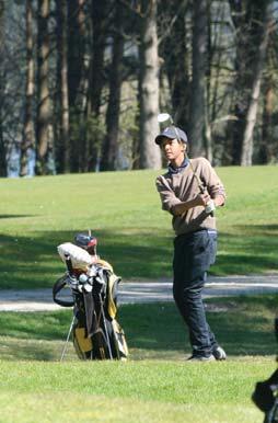 Hvem kan spille på banen? Medlemmer som har betalt aktiv kontingent for og som kan fremvise gyldig medlemsmerke (tag). Gjestespillere og passive medlemmer av Stavanger Golfklubb med gyldig Golfkort.