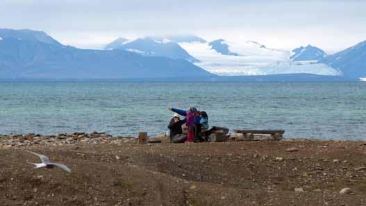 Bålplassen vest i Laguna er populær både blant fastboende og gjestene på Longyearbyen Camping. Flere små bålplasser er laget i området.