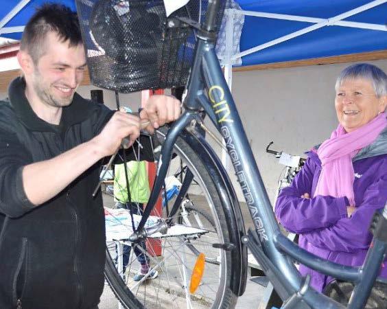 Sykkelbyen Bergen Prosjektrapport 2014-2017 13 Kampanjeprosjekter Sykkelreparatørene Sykkelserviceprosjektet er