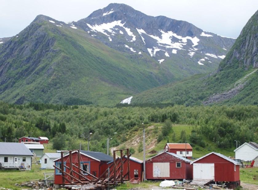 Fossen i Ruosvagjohka sett fra kaia i Musken.