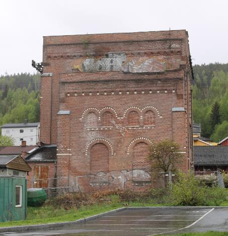 Utvidelsen og avgreiningen kan også komme i berøring med kulturmiljøet på Stormoen og det store murbygget etter Gulskogen cellulosefabrikk fra 1910.