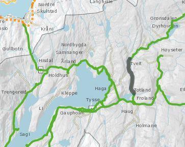 FV134 er ein smal veg som svingar seg opp frå Frøland til