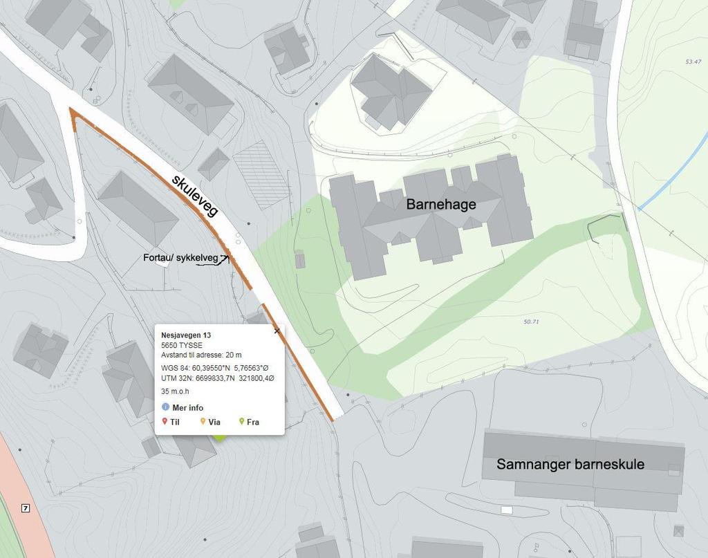 126 av 191 Fig. 37: Det er foreslått fortau langs vegen til barneskulen. Skuleskyss farleg skuleveg Det er ein del elever som får skuleskyss fordi skulevegen er vurdert som trafikkfarleg.