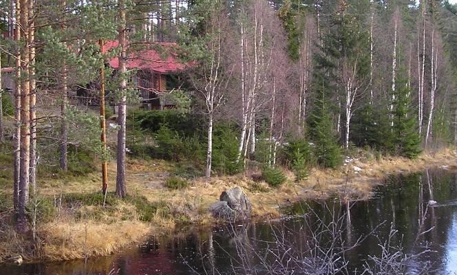 De øvrige er fordelt med 25 hytter / hyttetomter på Vengestadodden og Horntangen og dessuten drøyt 10 hytter spredt i strandsonen på sør- og vestsiden av vannet.